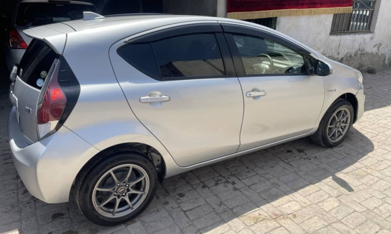 Toyota Aqua G 2016 full option