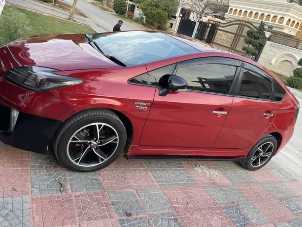 Toyota Prius 1.8 top of line