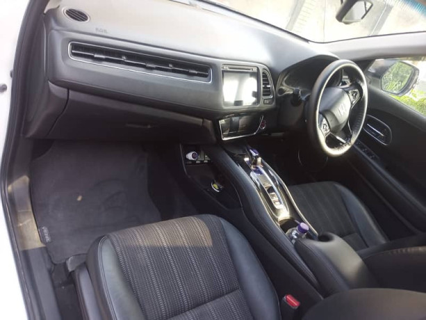 Honda vezel for sale