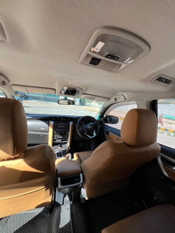 Toyota Fortuner V 2020