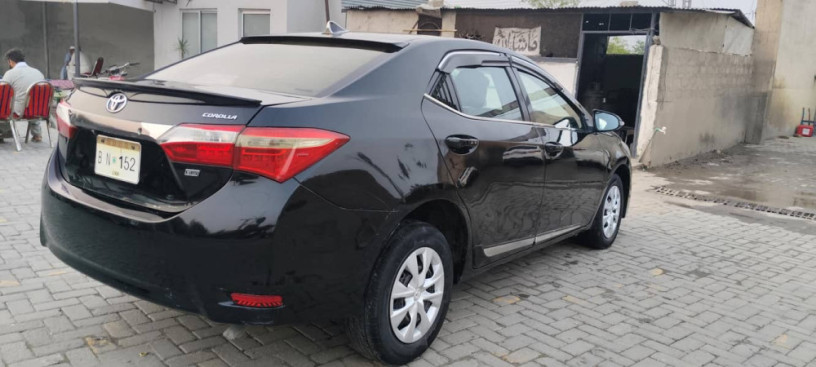 Toyota Corolla GLI 2014 Model Karachi Number.
