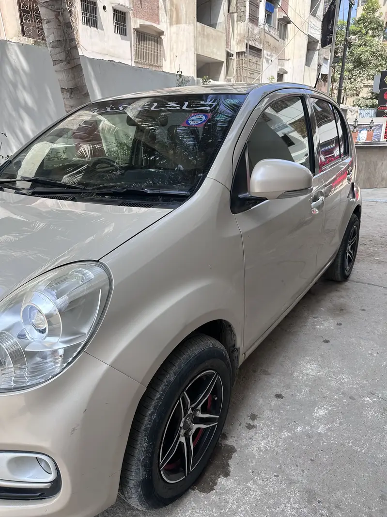 Toyota Passo 2014