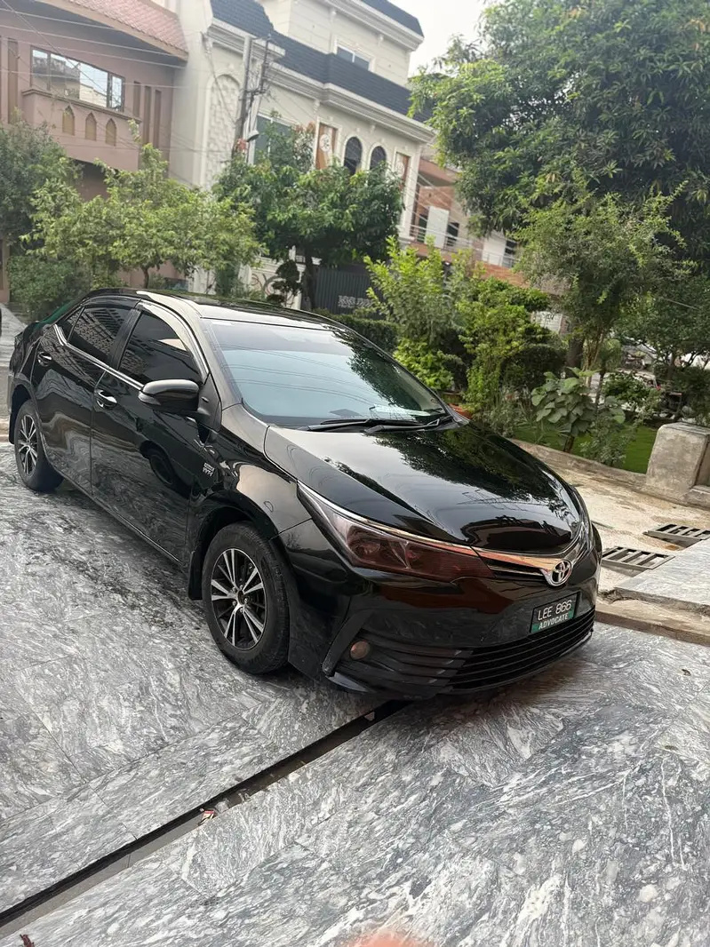 Toyota Corolla Altis 2015
