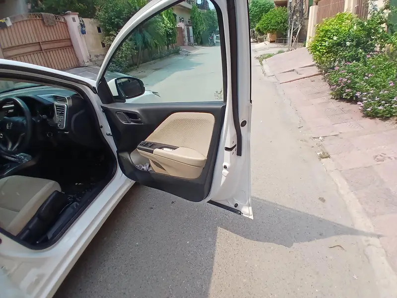 Honda City IVTEC 2025