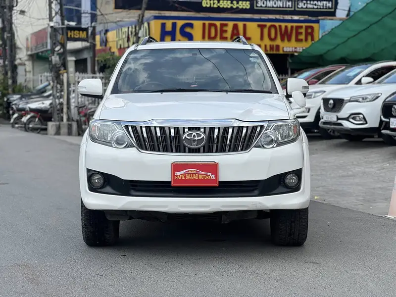 Toyota Fortuner V 2015