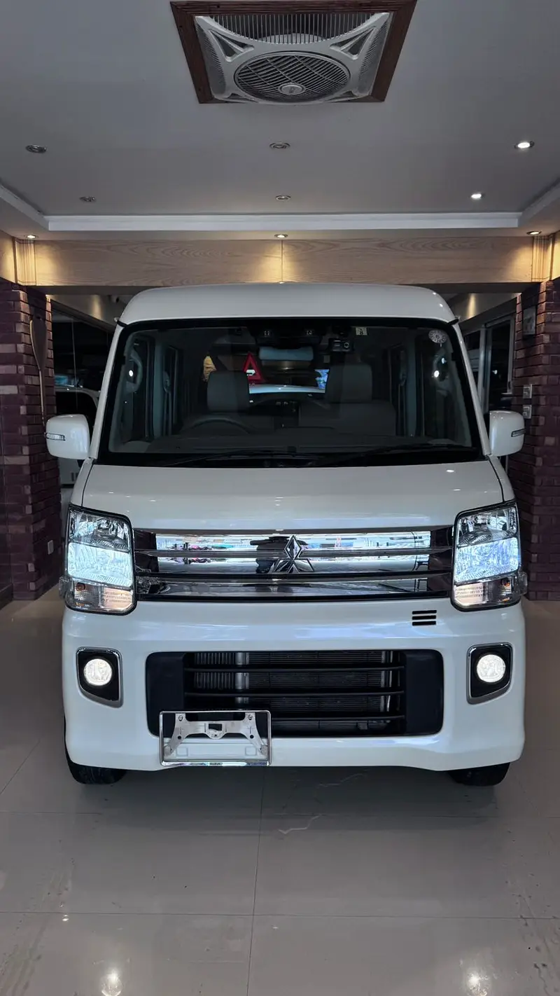 Mitsubishi Town Box 2019