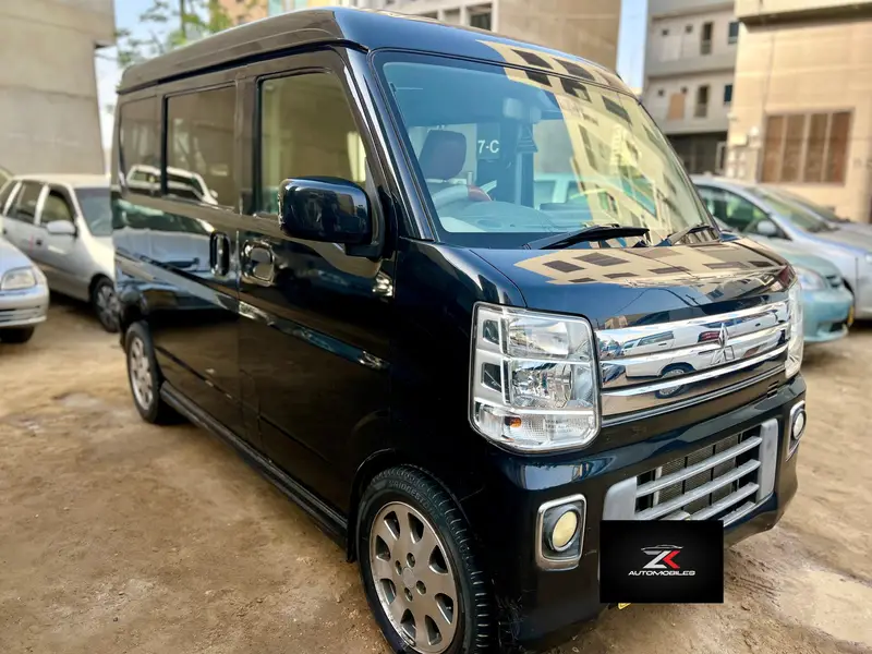 Mitsubishi Town Box 2015