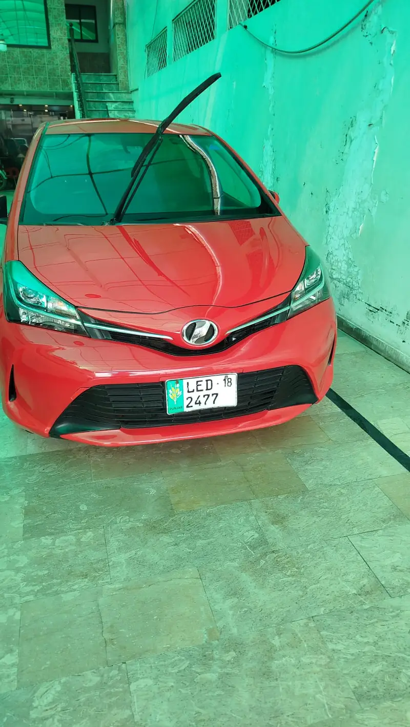 Toyota Vitz 2016