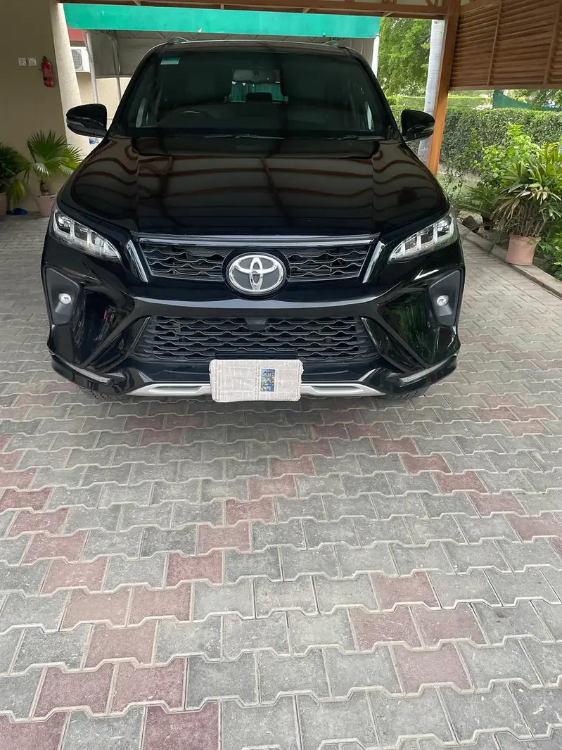 Toyota Fortuner Legender 2022