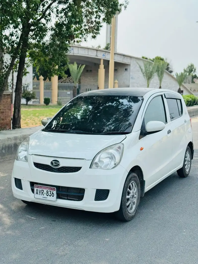 Daihatsu Mira 2008