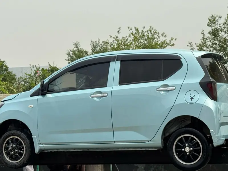 Daihatsu Mira 2022