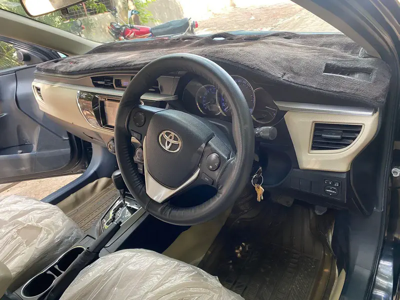 Toyota Corolla Altis 2016