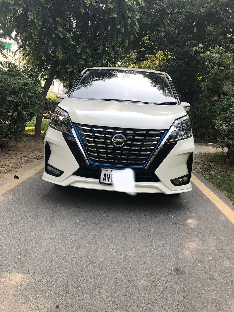 Nissan Serena 2019