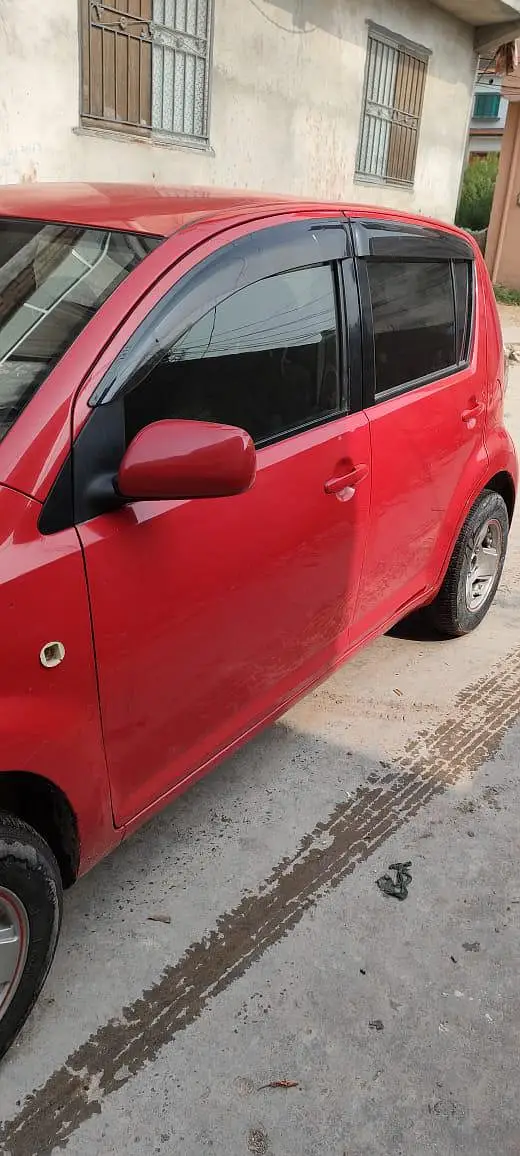 Toyota Passo 2004