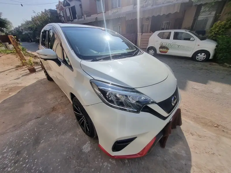 Nissan Note E Power 2017