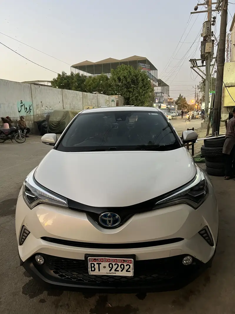 Toyota C-HR 2016