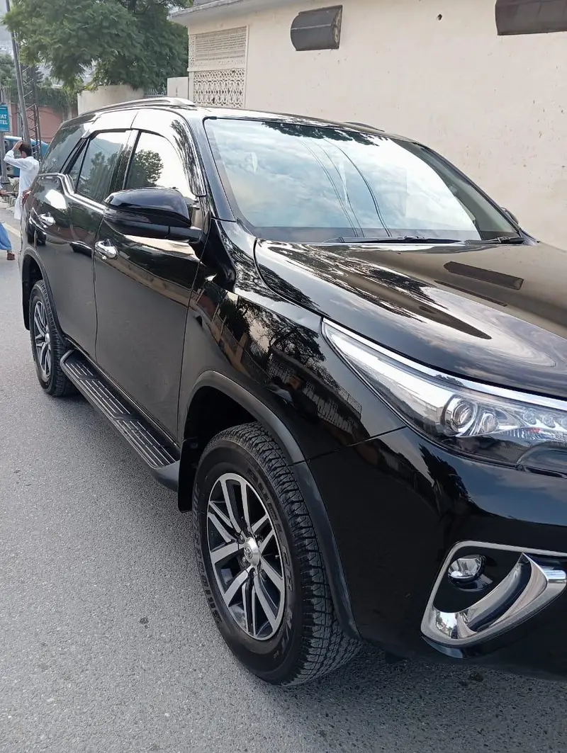 Toyota Fortuner V 2020