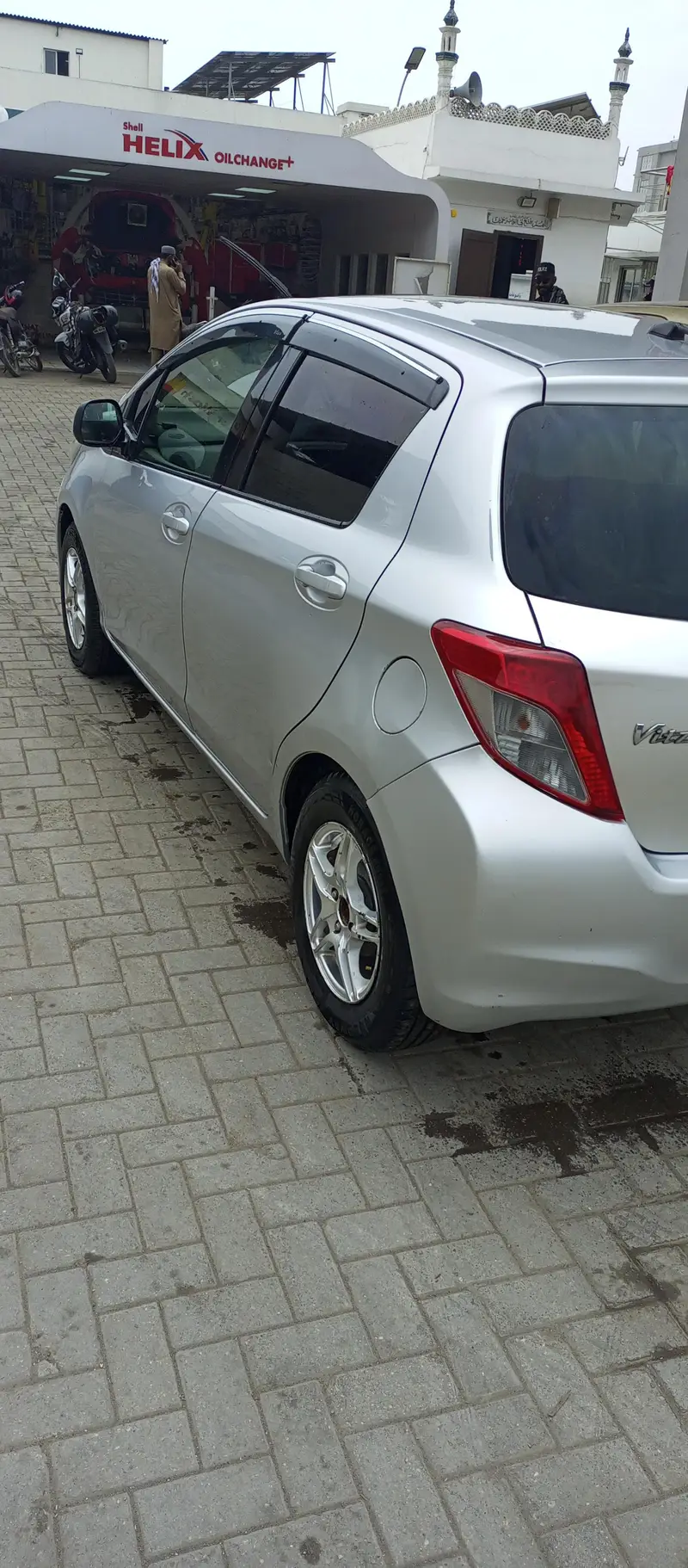 Toyota Vitz 2011
