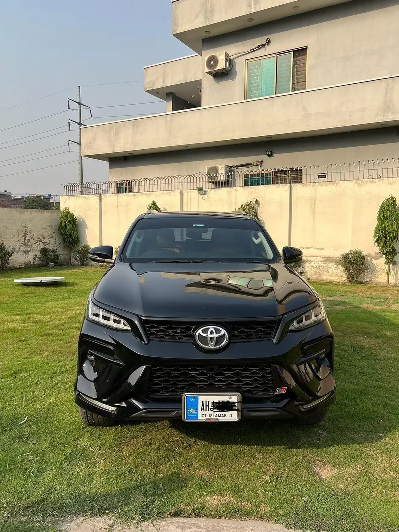Toyota Fortuner V 2018