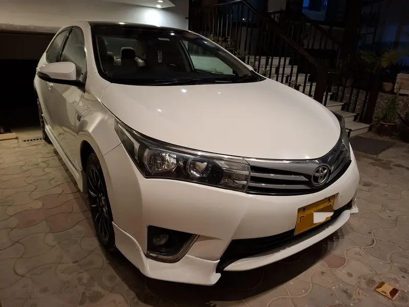 Toyota Corolla Altis 2016