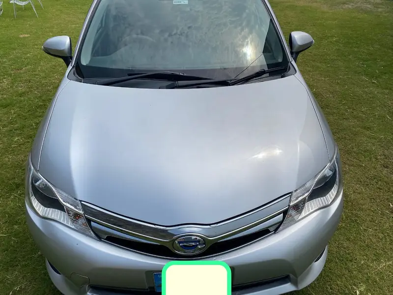 Toyota Corolla Fielder 2015