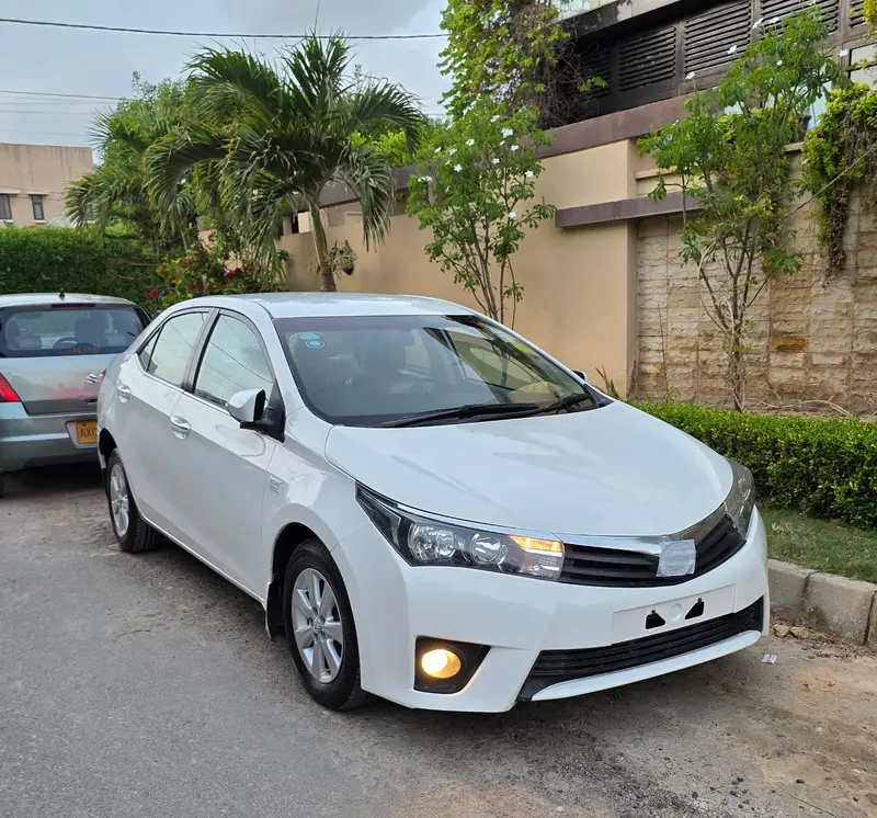 Toyota Corolla Altis 2016