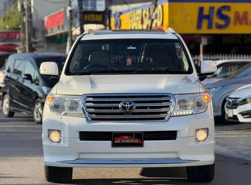 Toyota Land Cruiser 2013