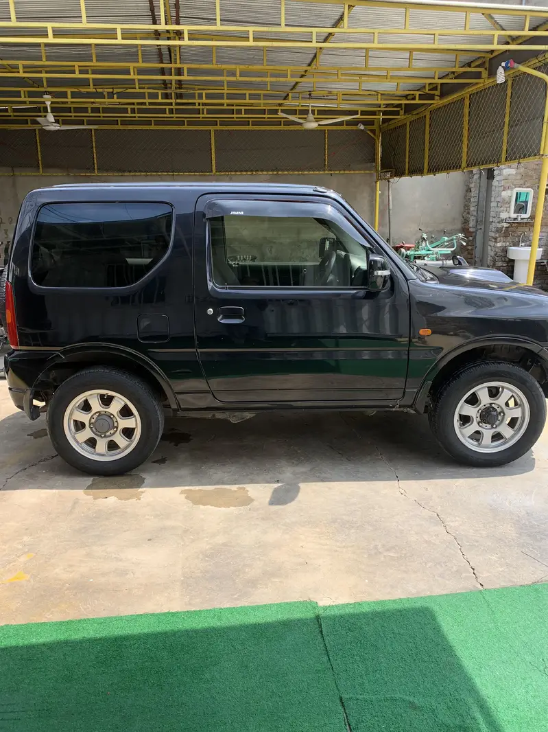 Suzuki Jimny 2012