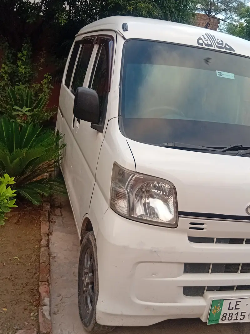 Daihatsu Hijet 2019