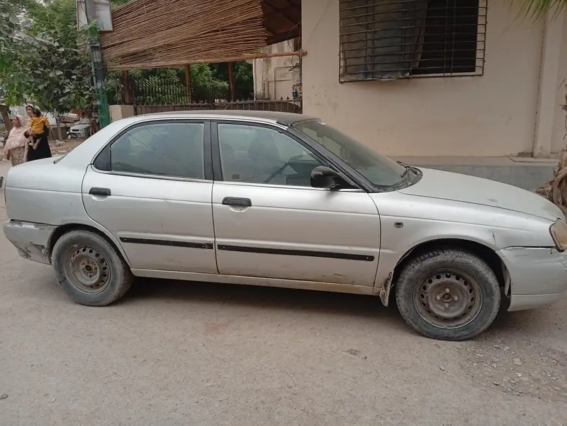 Suzuki Baleno 2003