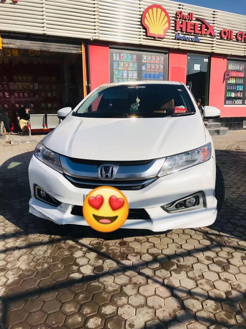Honda Grace Hybrid 2014