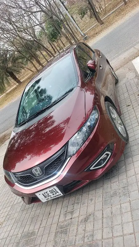 Honda Jade Hybrid 2015