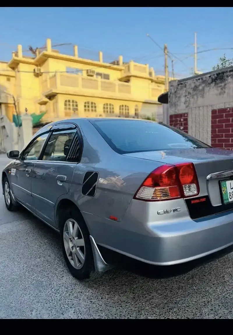 Honda Civic EXi 2005