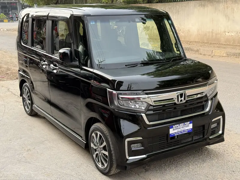 Honda N Box Custom 2021
