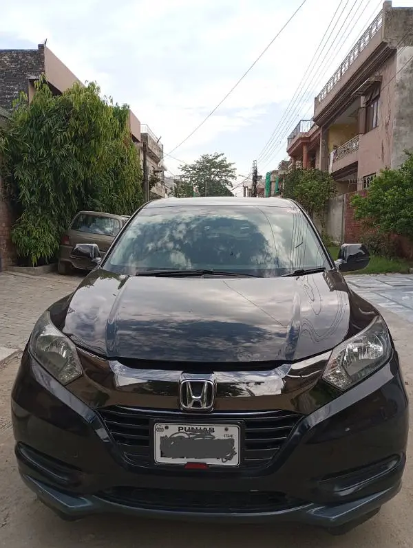 Honda Vezel 2016