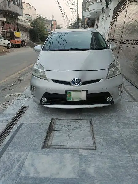 Toyota Prius 2012