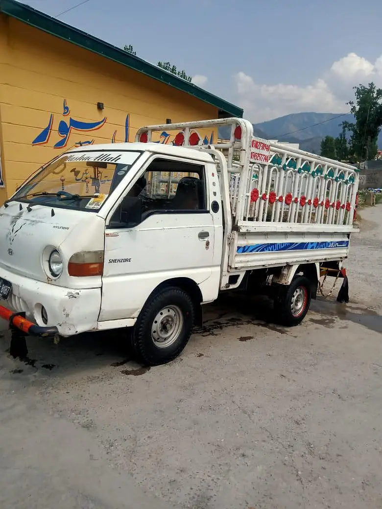 Hyundai Shehzore 2004