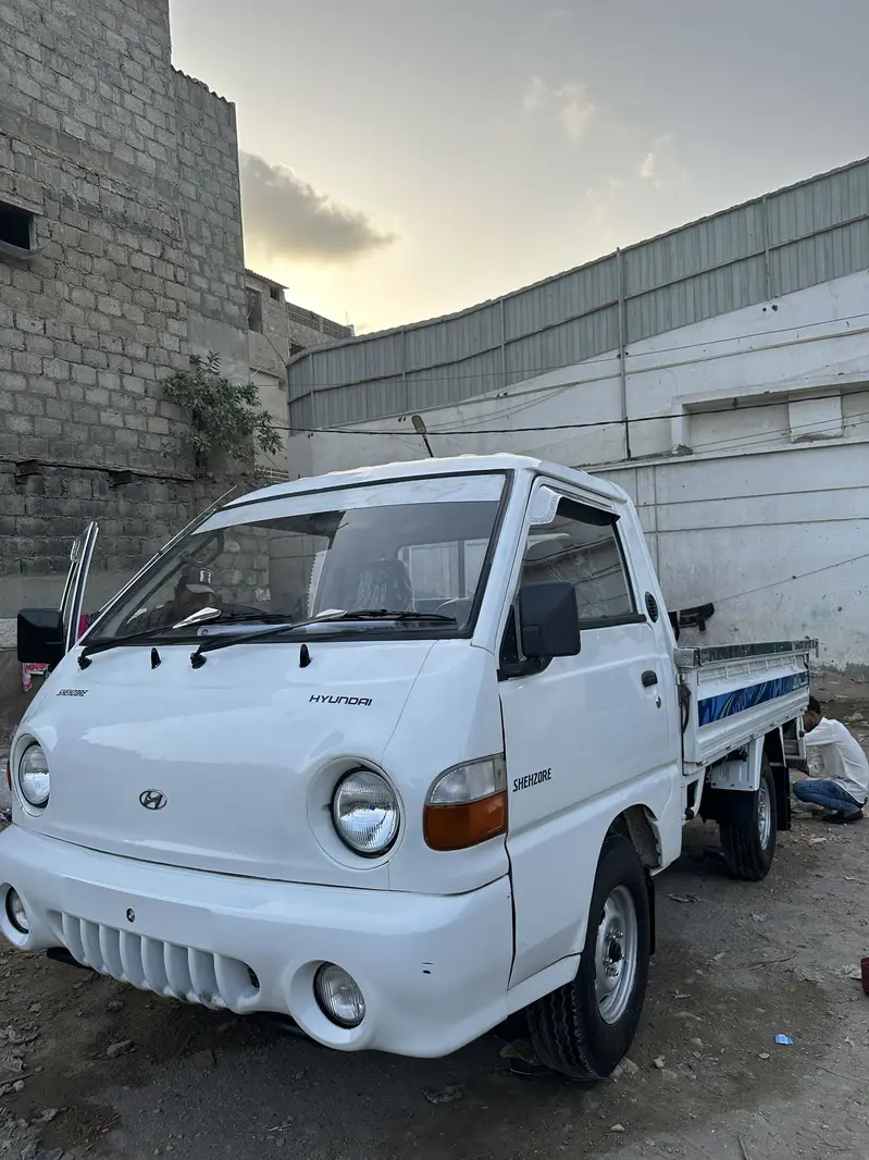 Hyundai Shehzore 2006