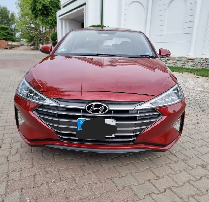 Hyundai Elantra 2022
