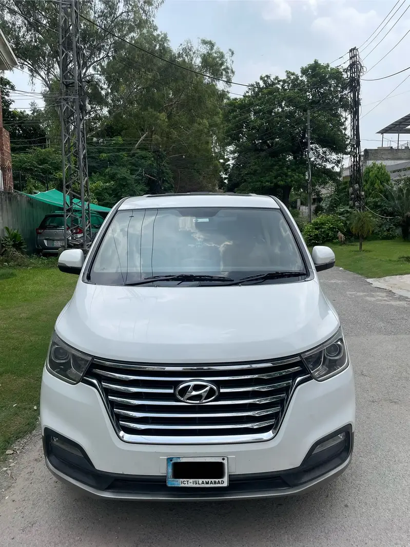 Hyundai Grand Starex 2020
