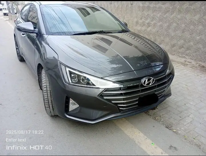 Hyundai Elantra 2024