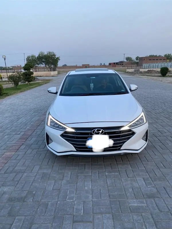 Hyundai Elantra 2021