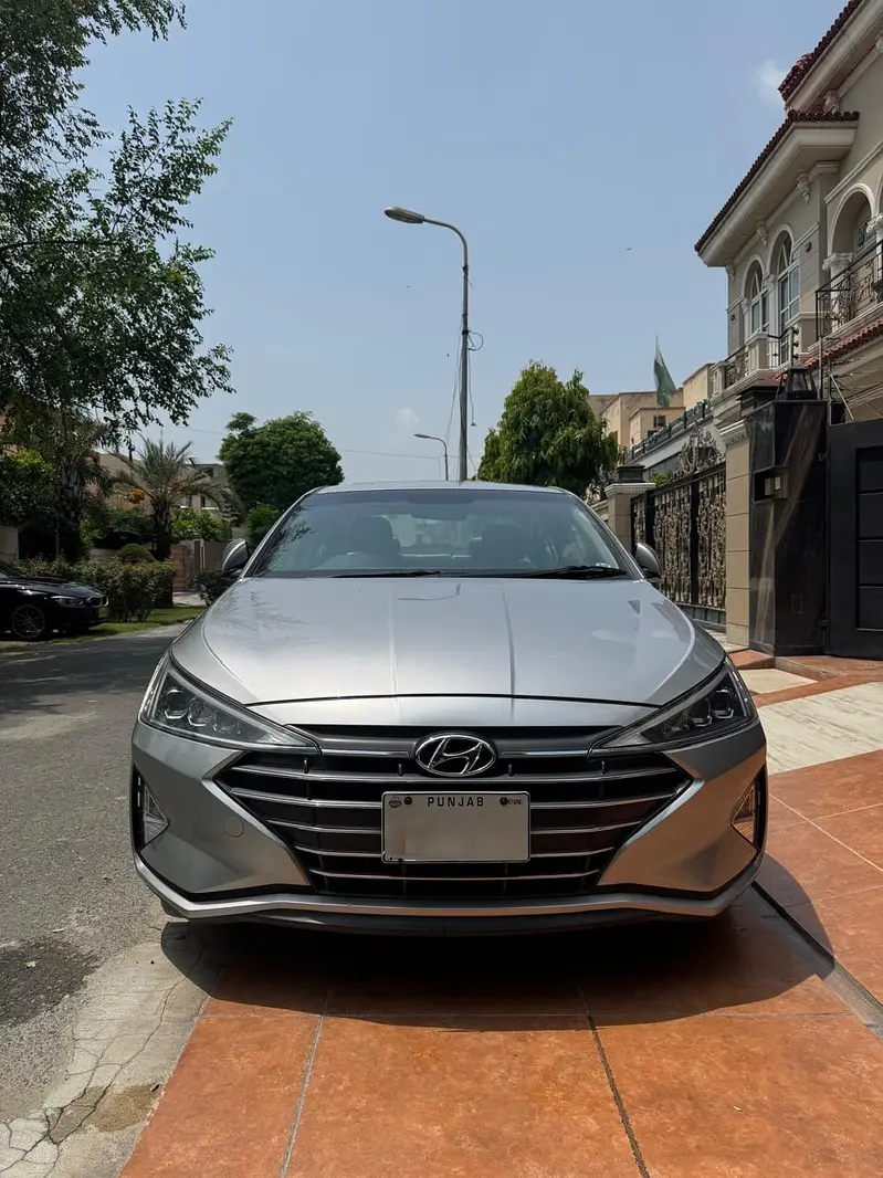 Hyundai Elantra 2021