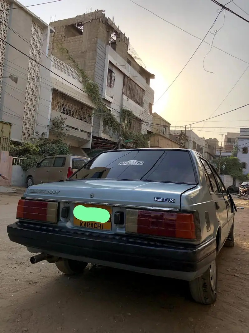 Nissan Sunny 1985