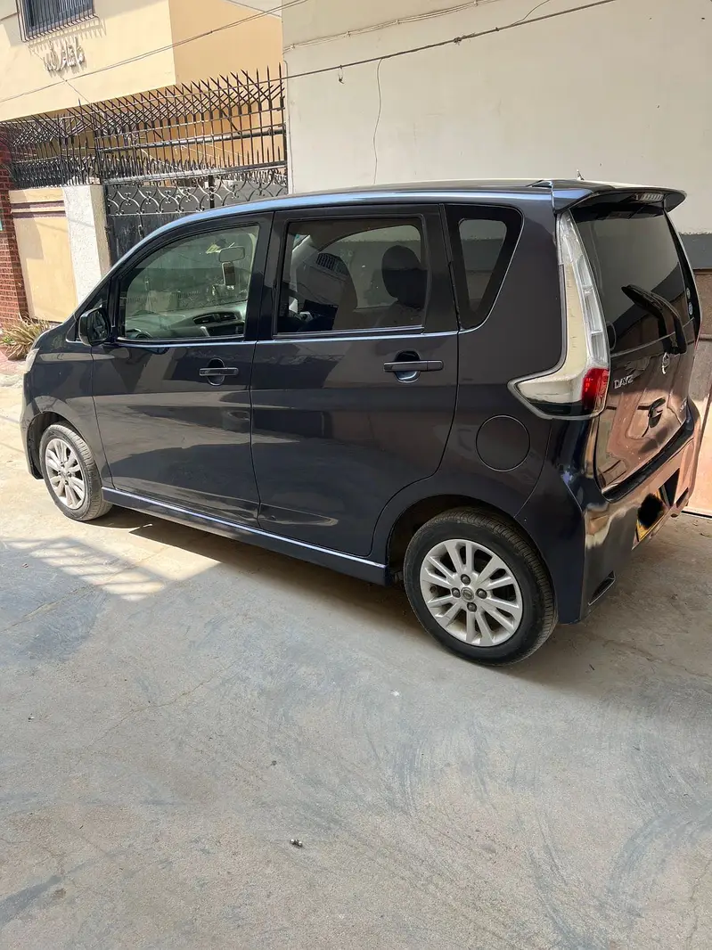 Nissan Dayz Highway Star 2013