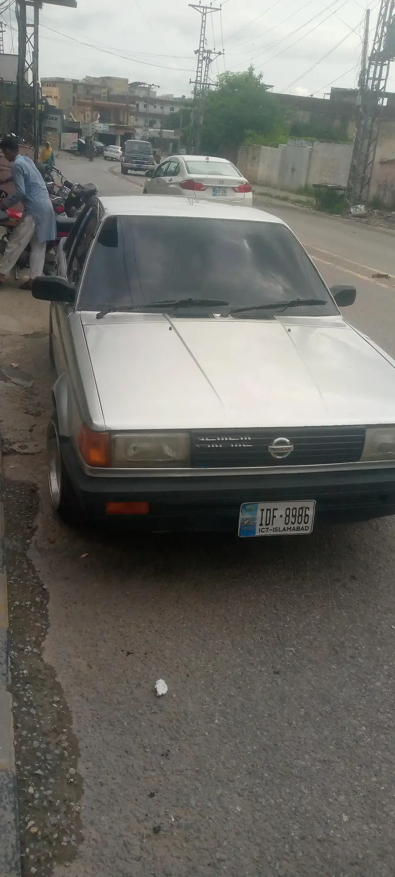 Nissan Sunny 1990