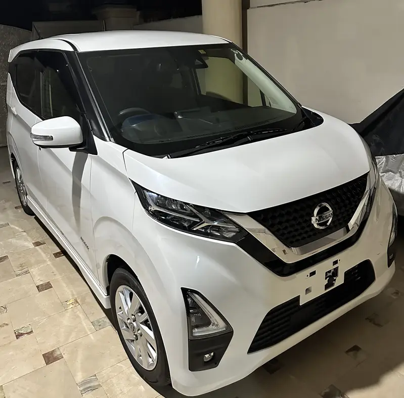 Nissan Dayz Highway Star 2022