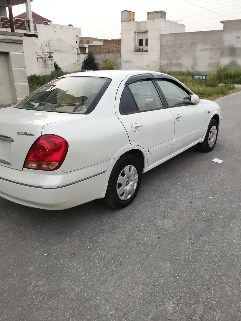 Nissan Sunny 2006