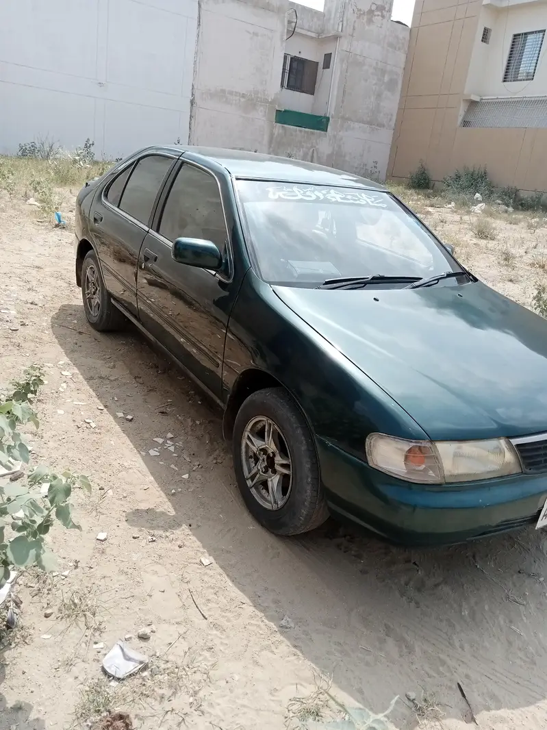 Nissan Sunny 1999