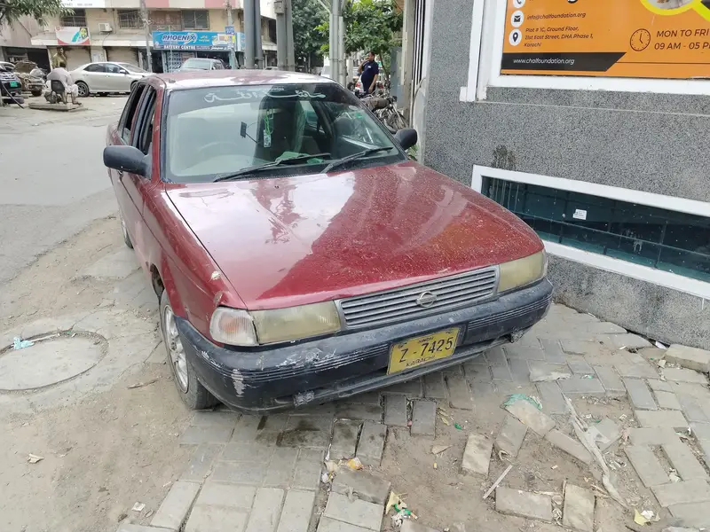 Nissan Sunny 1993